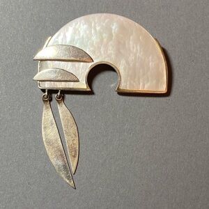 Zealandia mother of pearl sterling silver cloud abstract pin brooch